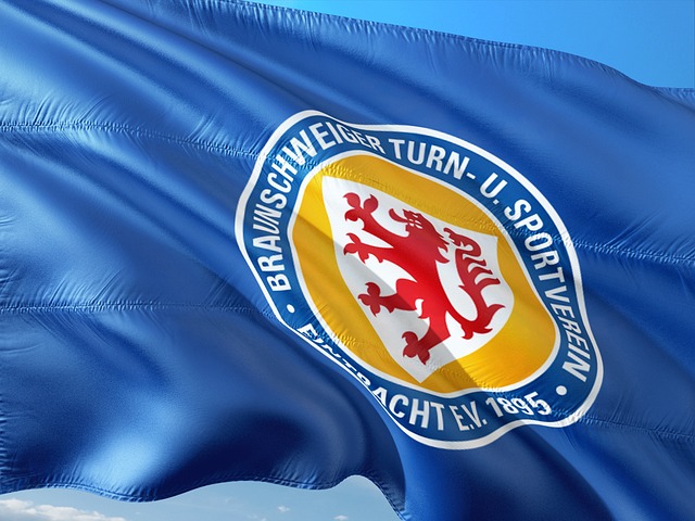 他不仅多次 他不仅多次